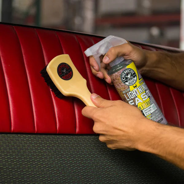 The Nifty Brush - Interior Carpet And Upholstery Brush